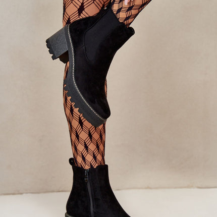 Heel boots Step in style