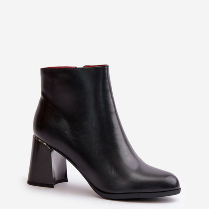 Heel boots Step in style