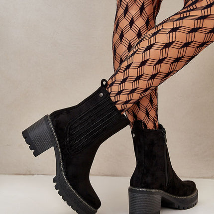 Heel boots Step in style