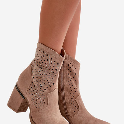 Heel boots Step in style