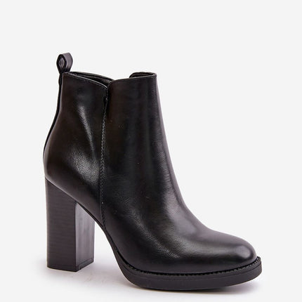 Heel boots Step in style
