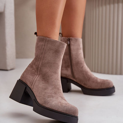 Heel boots Step in style
