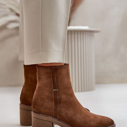 Heel boots Step in style