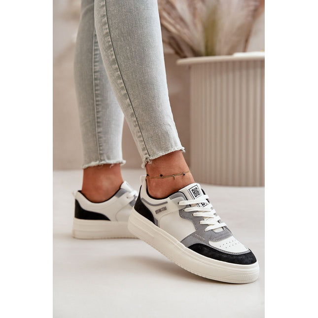 Sport Shoes Step in style
