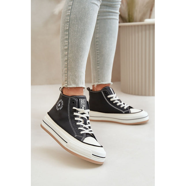 Sneakers Step in style