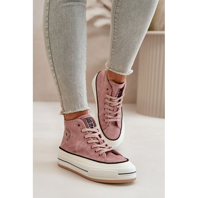 Sneakers Step in style