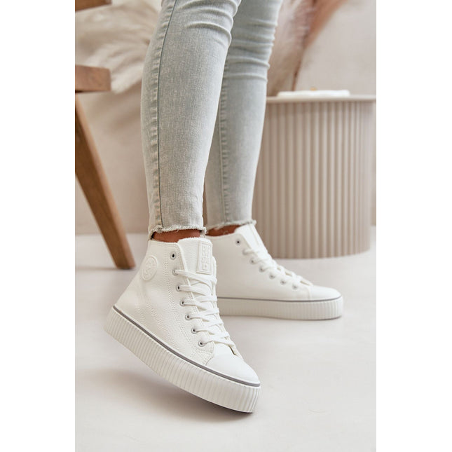 Sneakers Step in style