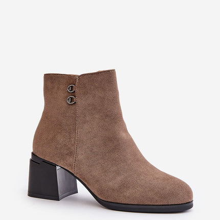 Heel boots Step in style
