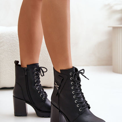 Heel boots Step in style