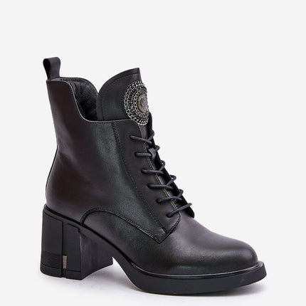 Heel boots Step in style