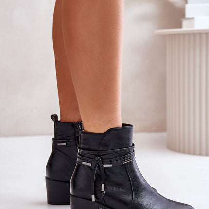 Heel boots Step in style