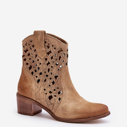 Heel boots Step in style