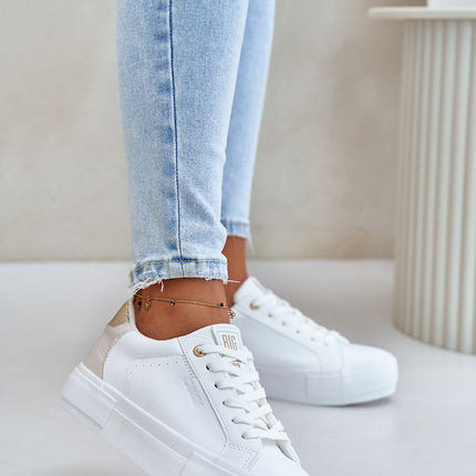 Sneakers Step in style