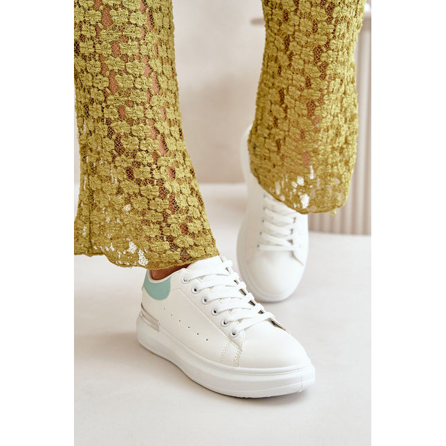 Sneakers Step in style