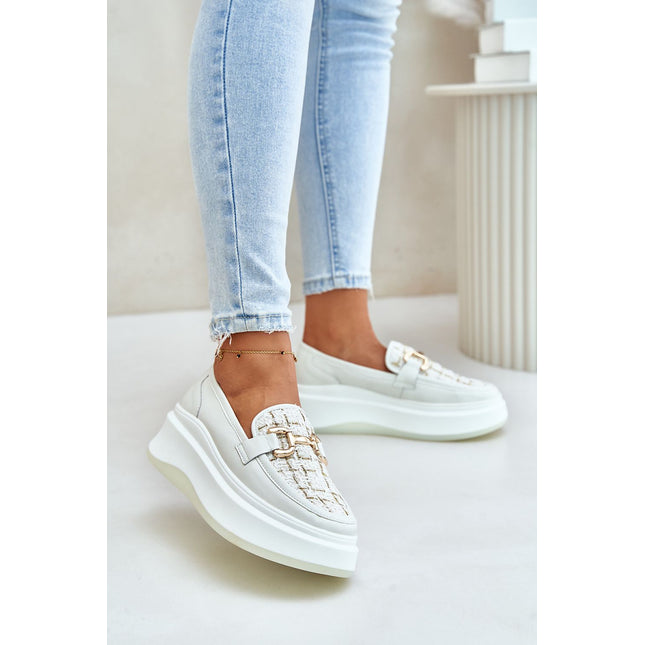 Mocassin Step in style