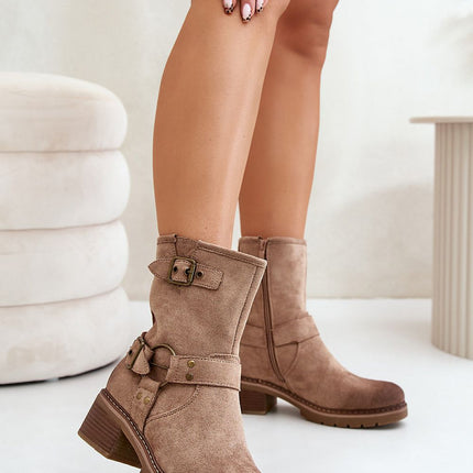 Heel boots Step in style