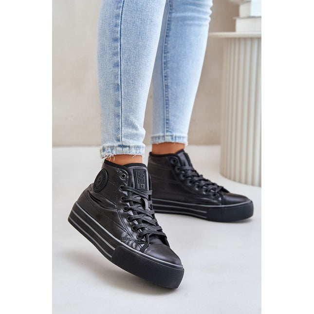 Sneakers Step in style