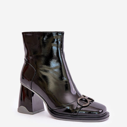Heel boots Step in style
