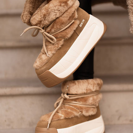 Snow boots Step in style