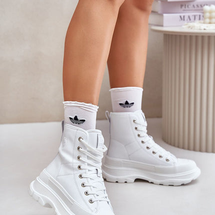 Sneakers Step in style