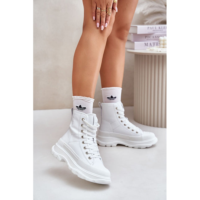 Sneakers Step in style