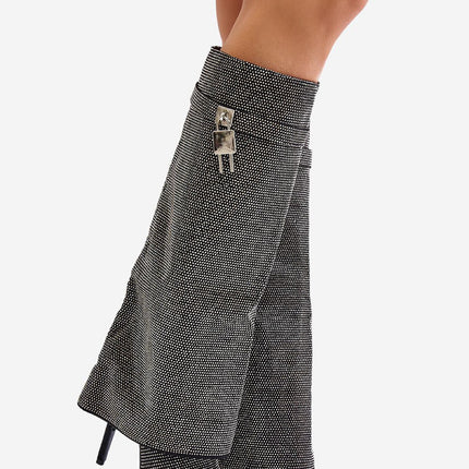 Heel boots Step in style