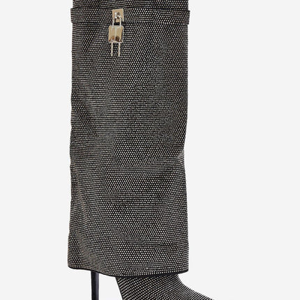 Heel boots Step in style
