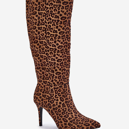 Heel boots Step in style