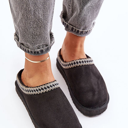 Slippers Step in style