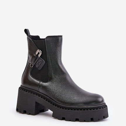 Heel boots Step in style