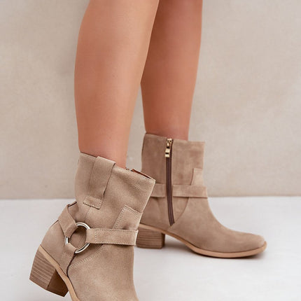 Heel boots Step in style