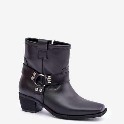 Heel boots Step in style