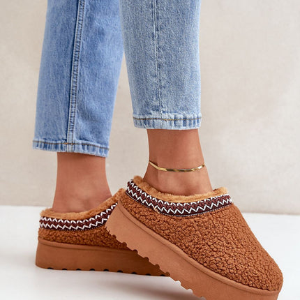 Slippers Step in style