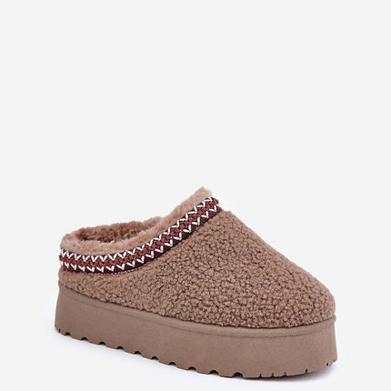 Slippers Step in style