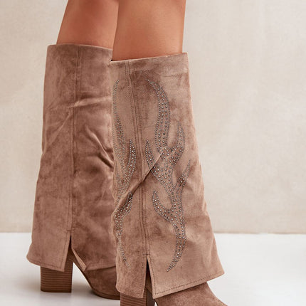 Heel boots Step in style