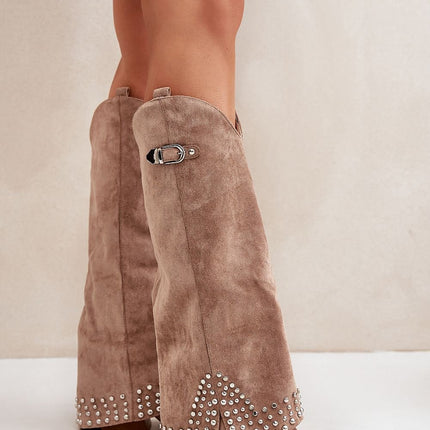 Heel boots Step in style