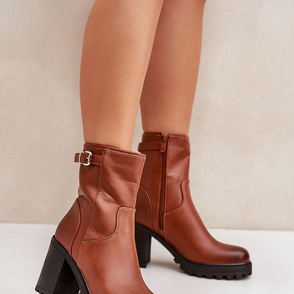 Heel boots Step in style