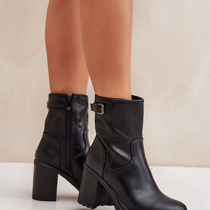 Heel boots Step in style