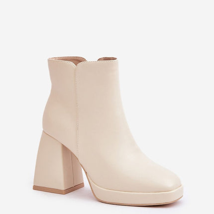 Heel boots Step in style