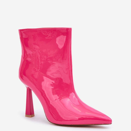 Heel boots Step in style