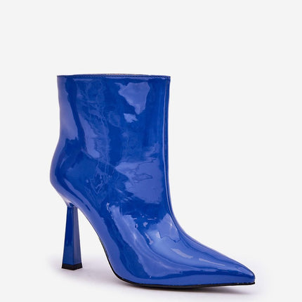 Heel boots Step in style