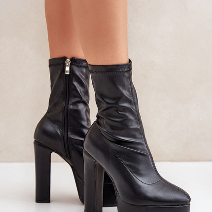 Heel boots Step in style