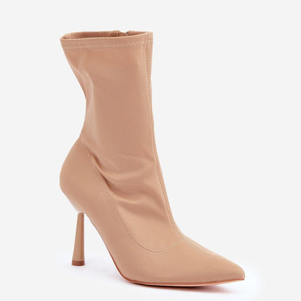 Heel boots Step in style