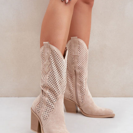 Heel boots Step in style