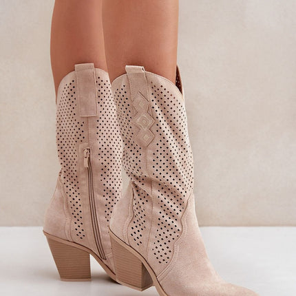 Heel boots Step in style
