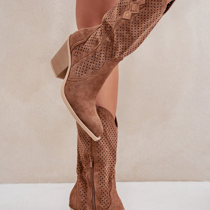 Heel boots Step in style