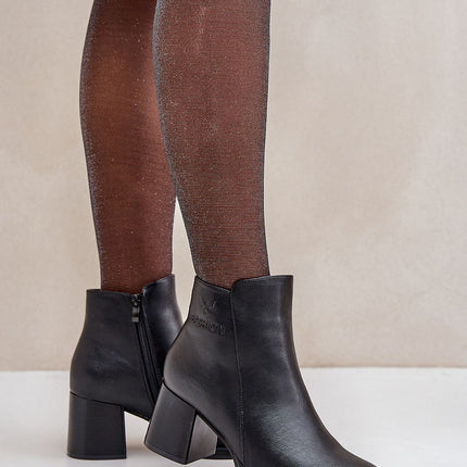 Heel boots Step in style