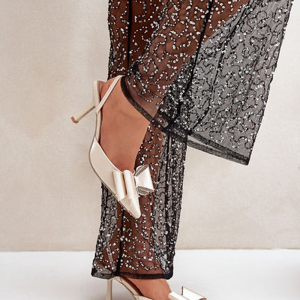 High heels Step in style