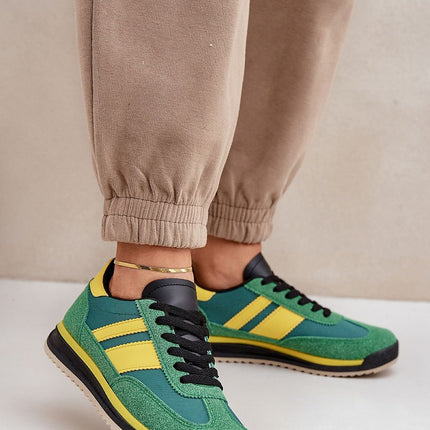 Sneakers Step in style