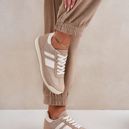 Sneakers Step in style